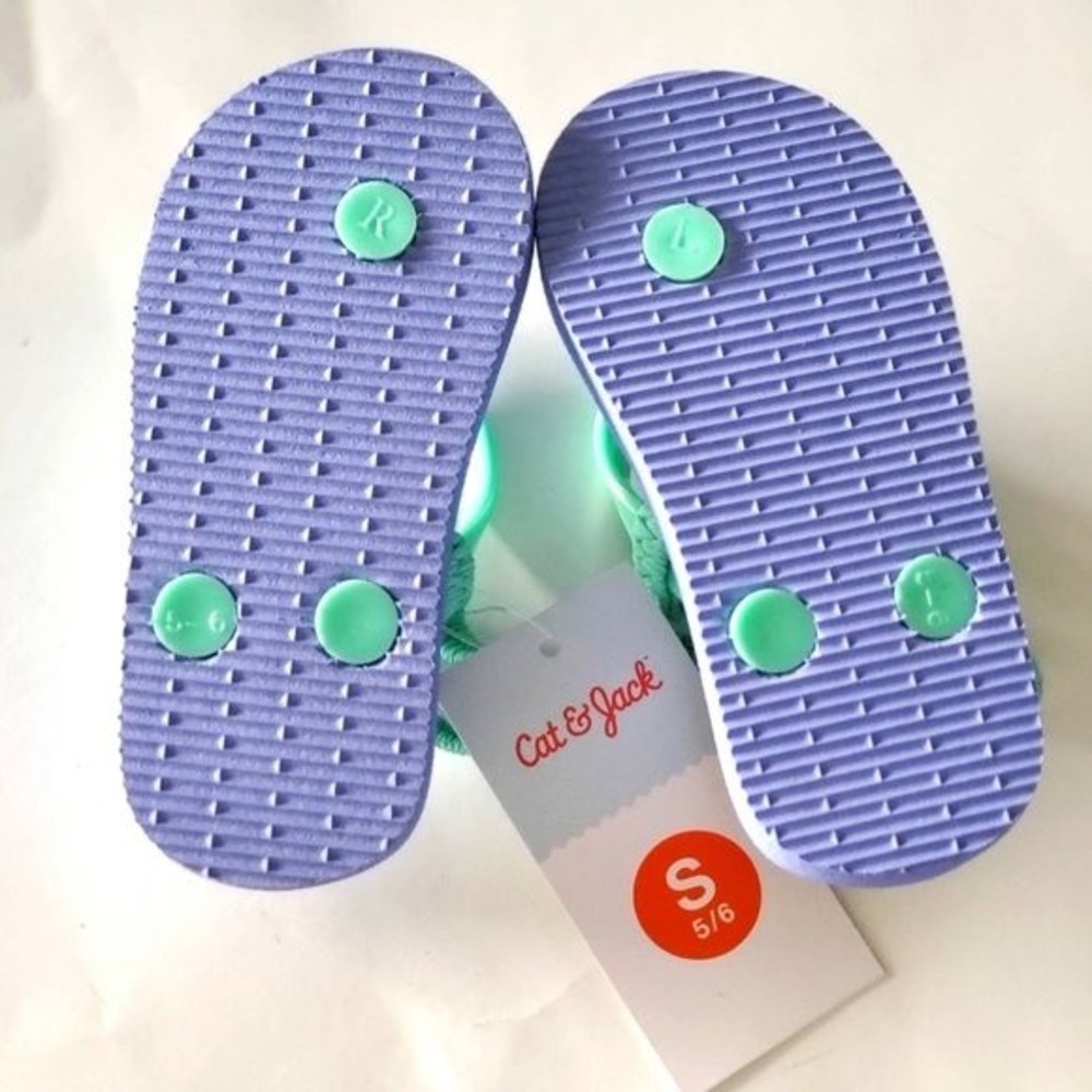 Cat & Jack Sandals Toddler Adrian Flip Flop Small - Picture 2 of 3